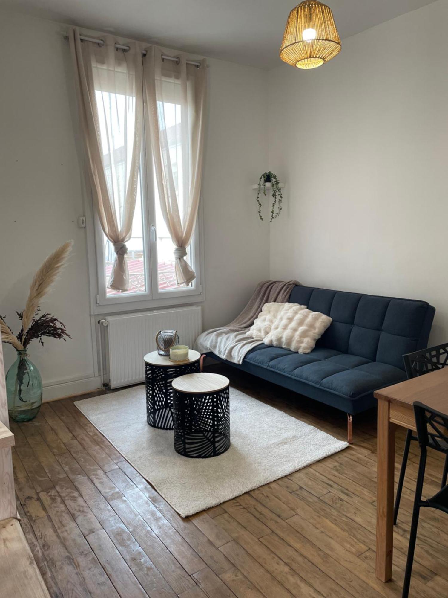 Chaleureuse Villa Saint-Julien-les-Villas Екстериор снимка