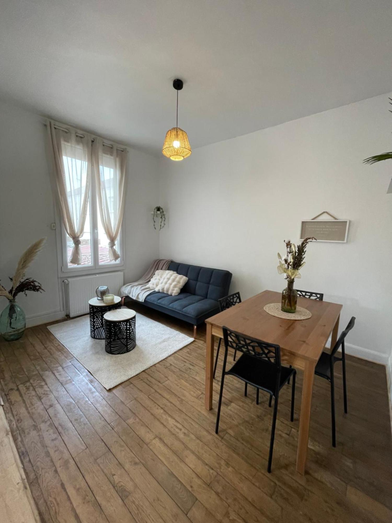 Chaleureuse Villa Saint-Julien-les-Villas Екстериор снимка